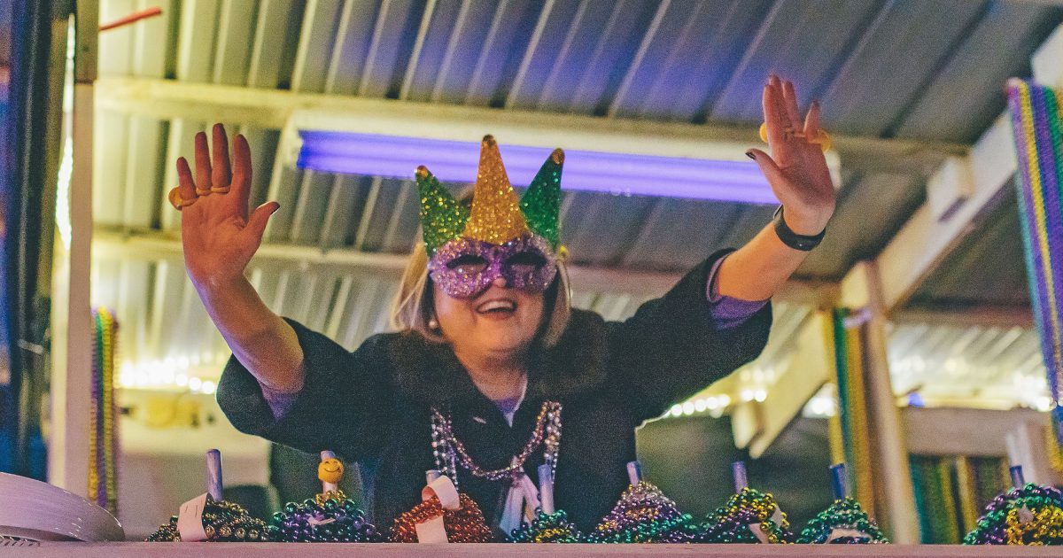 how to watch mardi gras parades